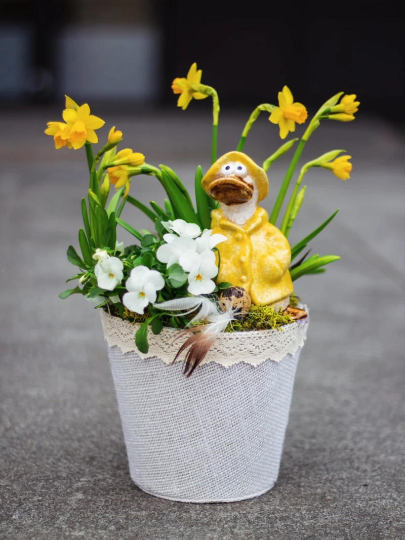 Święta minęły, a nasze małe dzieła rozjechały się do nowych domów🐣🌷 To niesamowite uczucie wiedzieć, że te detale współtworzyły Waszą wielkanocną atmosferę 🌼 

#kwiaciarnia #kwiatybielany #bielanywarszawskie