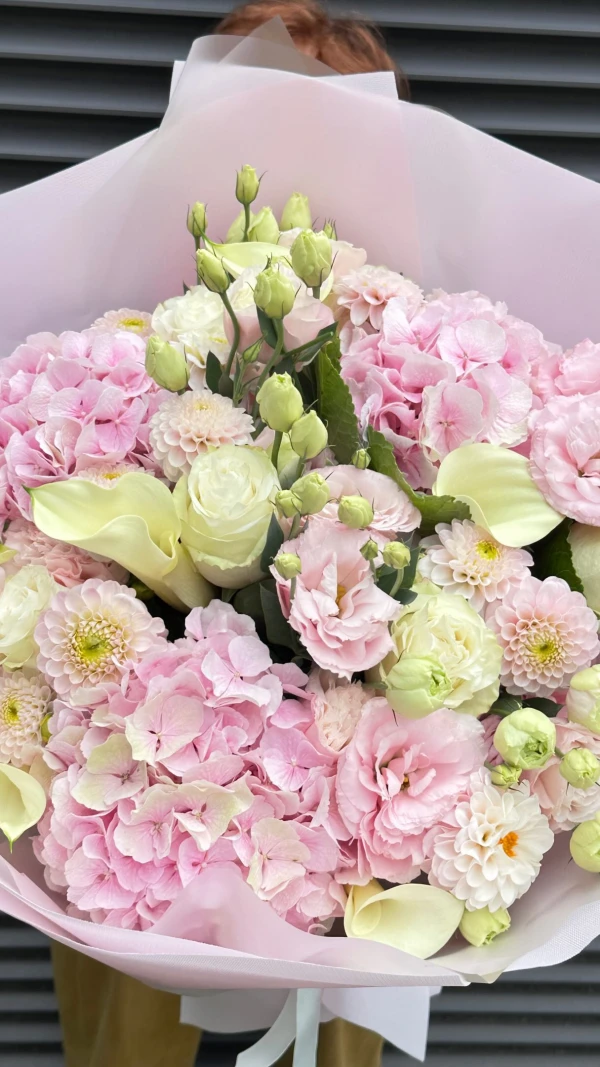 Classic bouquet ✨🤍

#kwiaciarniabielany #bukiet #kwiatywarszawa #bielanywarszawskie kwiaciarnia