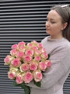 Zdjęcie kompozycji florystycznej