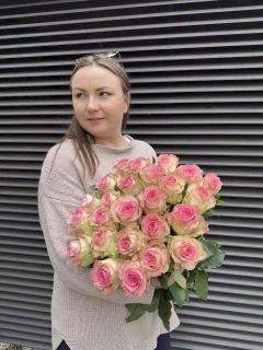 Zdjęcie kompozycji florystycznej