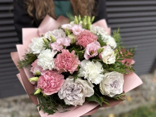 Elegancki bukiet w pastelowej kolorystyce